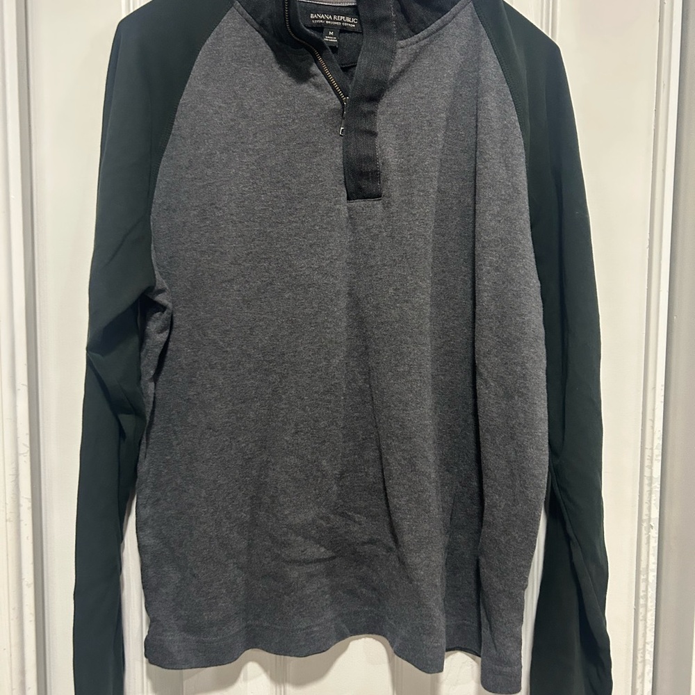 Banana Republic Men's Gray and Green‎ Shirt
